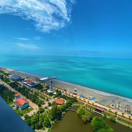 Relax And Unwind Premier Sea View Aparthotel In باتومي المظهر الخارجي الصورة