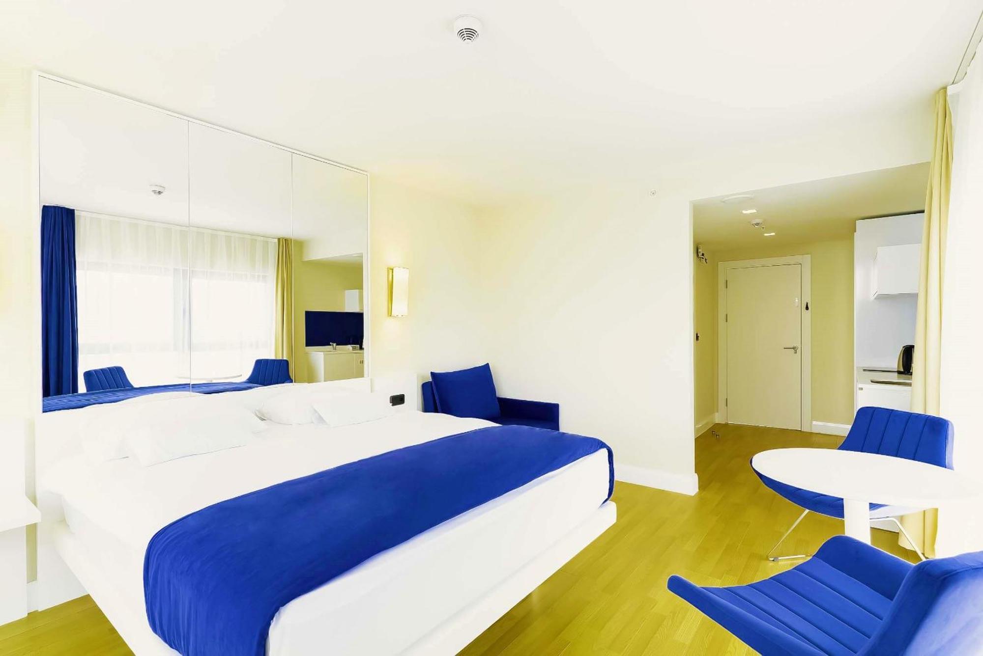Relax And Unwind Premier Sea View Aparthotel In باتومي المظهر الخارجي الصورة